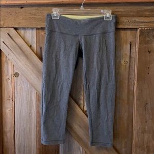 lululemon yoga crops